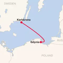 Karta visar en rutt för en båt mellan Karlskrona i Sverige och Gdynia i Polen över Östersjön.
